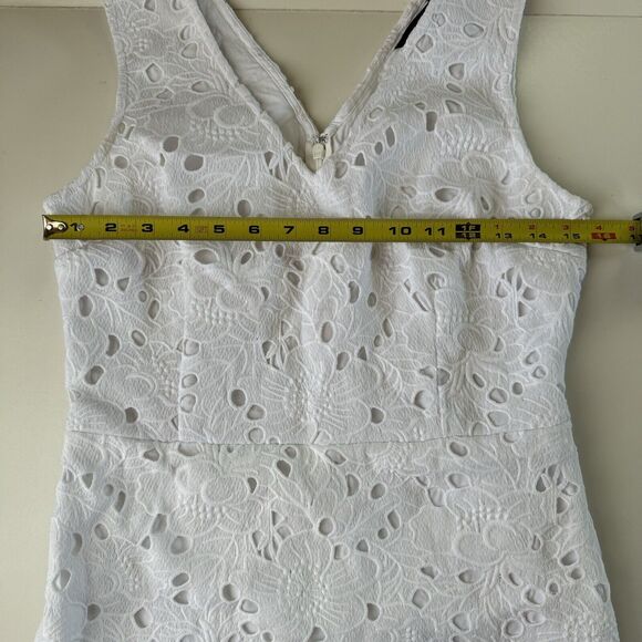 Banana Republic White Lace Eyelet Sheath Dress SIze 4 NWT - Picture 4 of 14